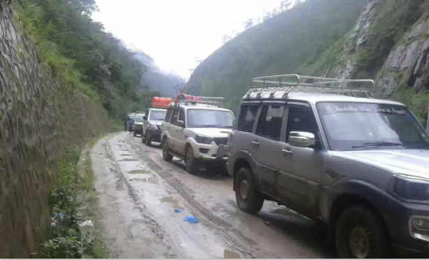 The Road from Kathmandu to the Gyirong Port